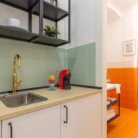 Διαμέρισμα Lovely And Tiny Pied-a-terre In The Center