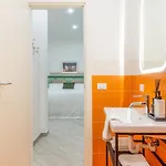 Lovely And Tiny Pied-a-terre In The Center Apartment *