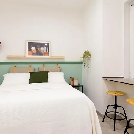 Lovely And Tiny Pied-a-terre In The Center Trieste