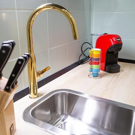 Lovely And Tiny Pied-a-terre In The Center טריאסטה